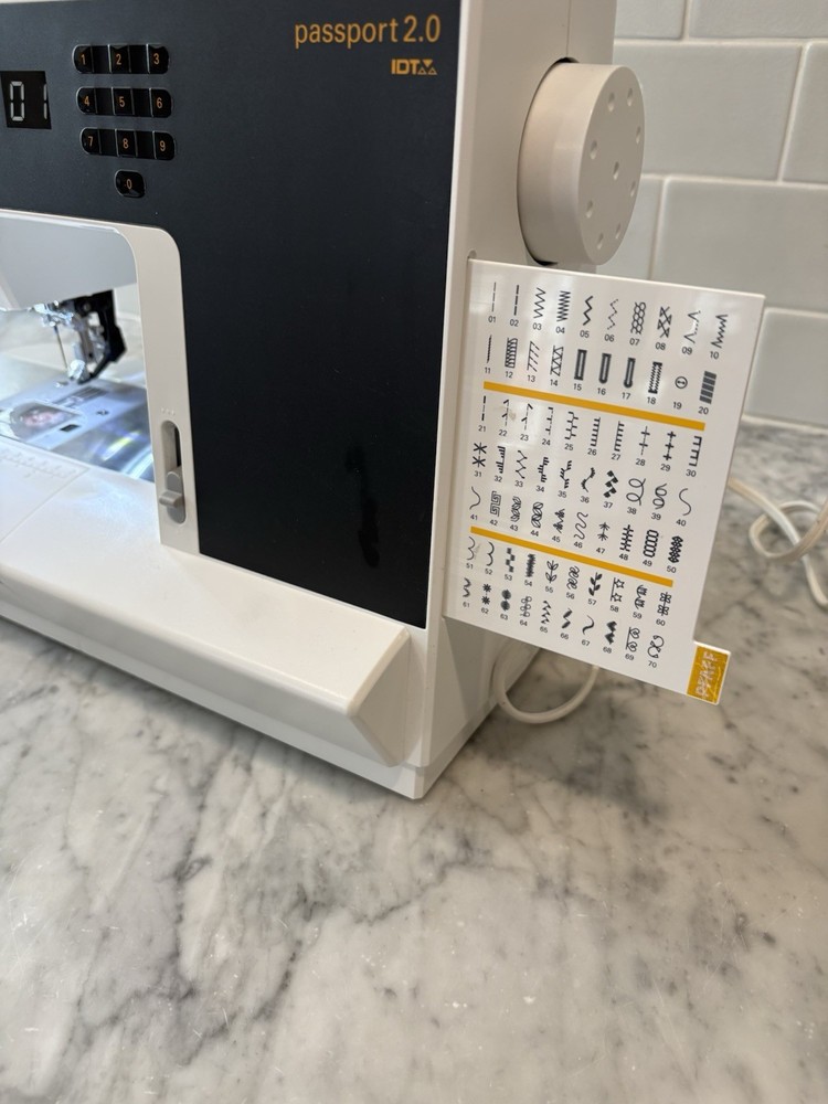 Pfaff Passport 2.0 Sewing Machine, Tested & Working (No Pedal)