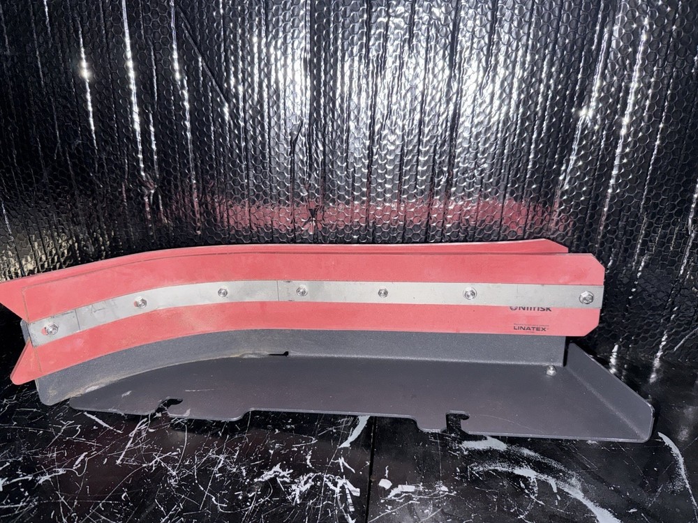 Nilfisk  Skirt Assembly 24”