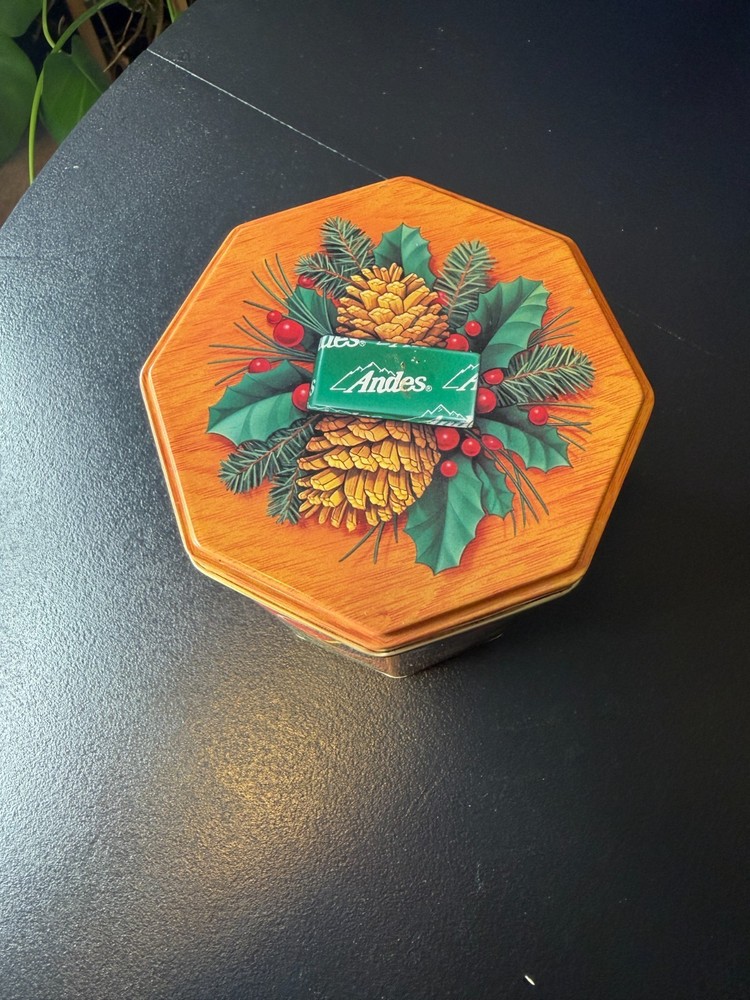 1994 Andes Candies Chocolate Christmas / Holiday - Empty Tin
