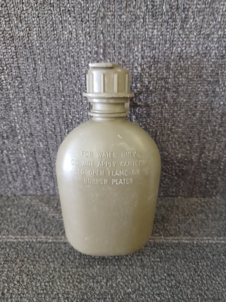 Vintage Army 1 Quart Plastic Canteen