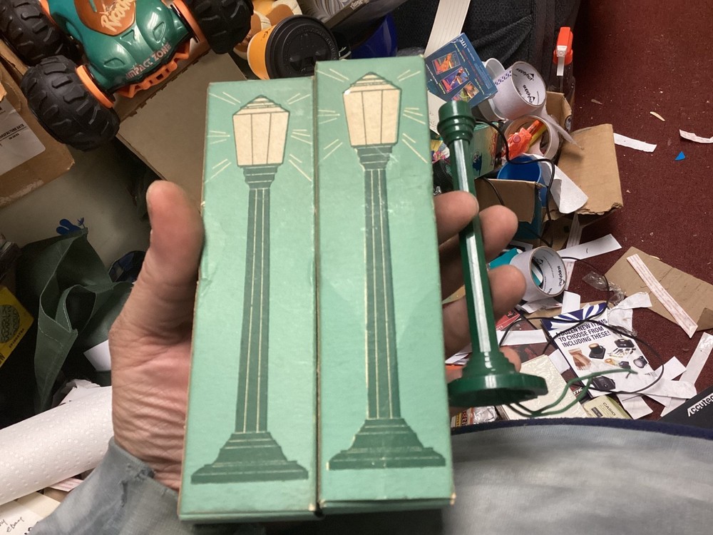 Postwar Colber BOULEVARD LAMP 2 boxes 1 post
