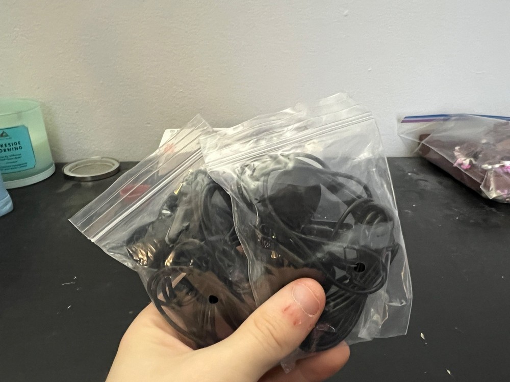 COMICA Vimo Q 4-Person Wireless Lavalier Microphone System EXCELLENT Condition