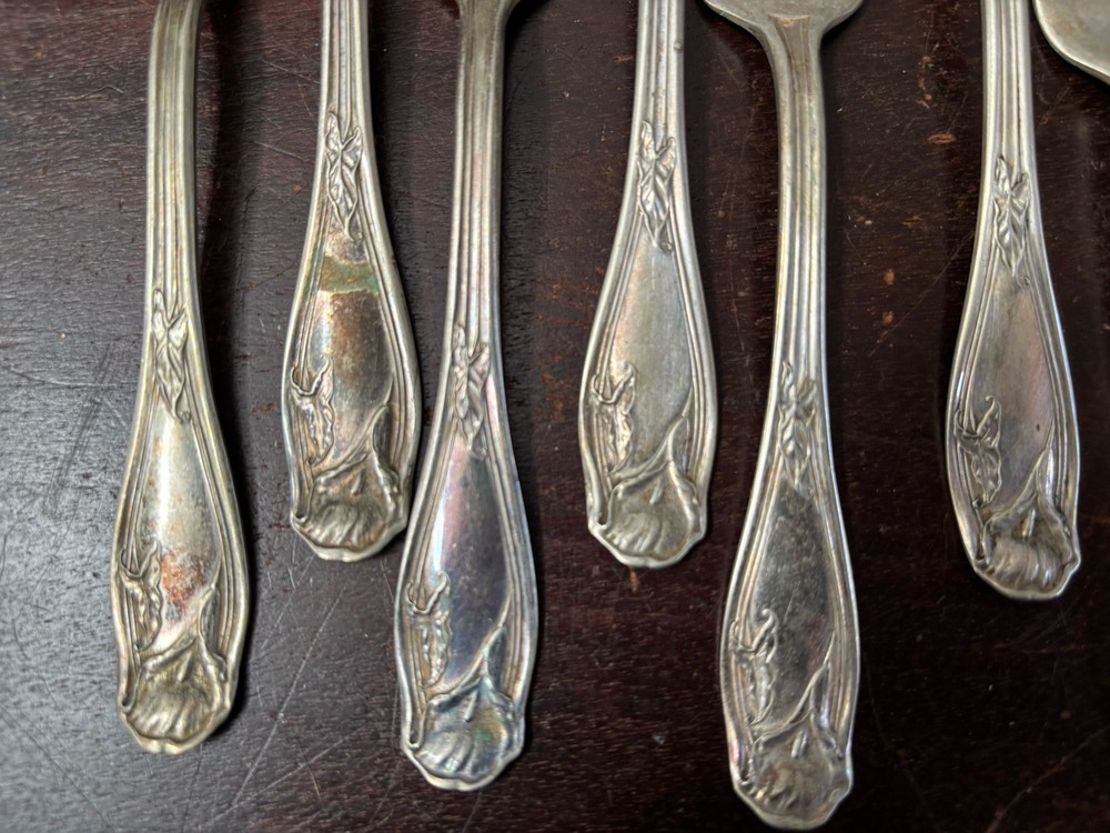 Unity Silverplate Callalily Pattern Forks Set of 8
