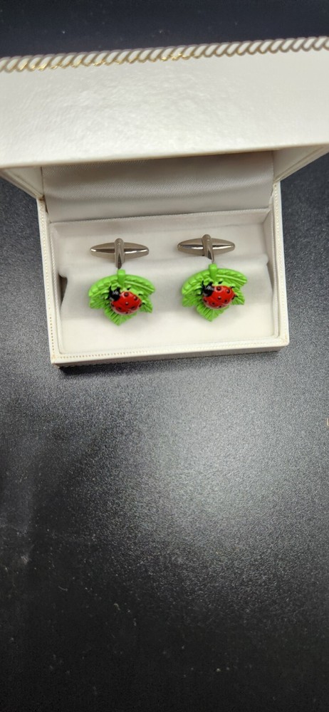 cufflinks