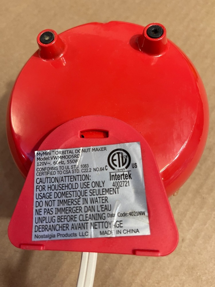 NOSTALGIA My Mini Orbital Donut Maker Red