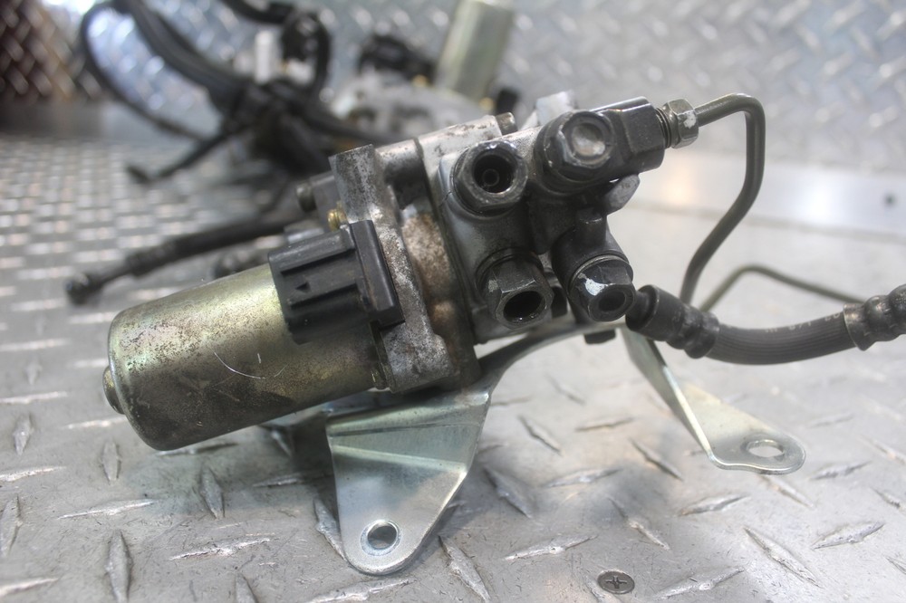 2003 HONDA INTERCEPTOR 800 VFR800A ABS ABS PUMP UNIT MODULE SET 57100-MCW-D11