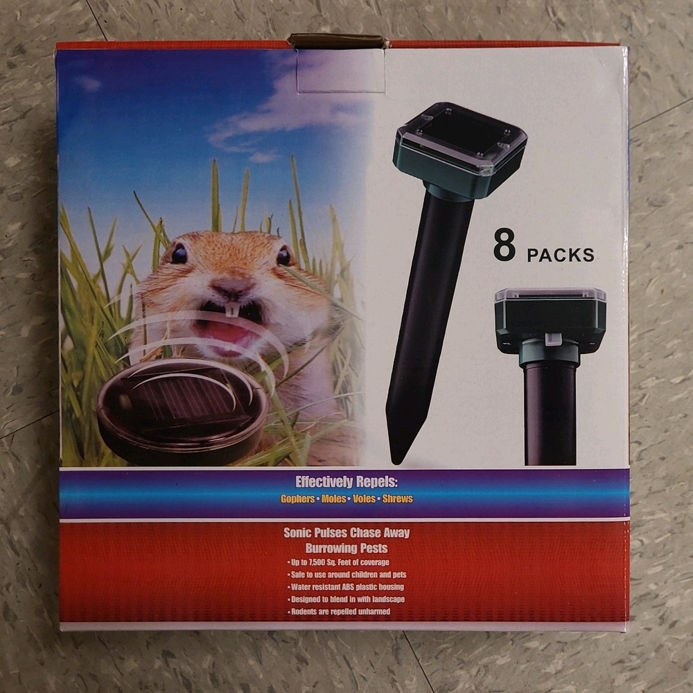 SOLAR POWERED MOLE REPELLENT STAKES 8 PACK