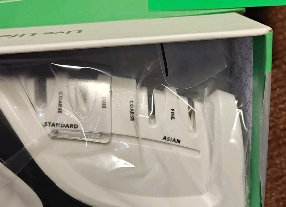 "The Dull Destroyer" Knife Sharpener