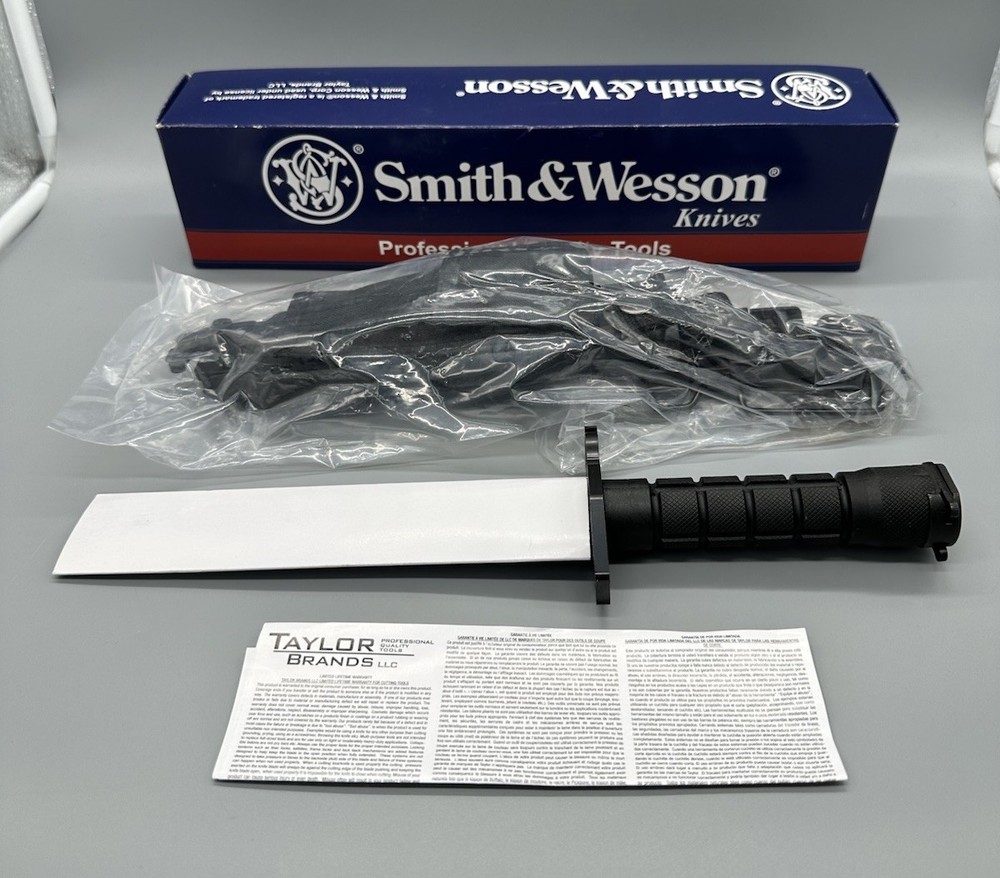 Smith & Wesson Special Ops Combat Black Bayonet Fixed Blade Knife 3B