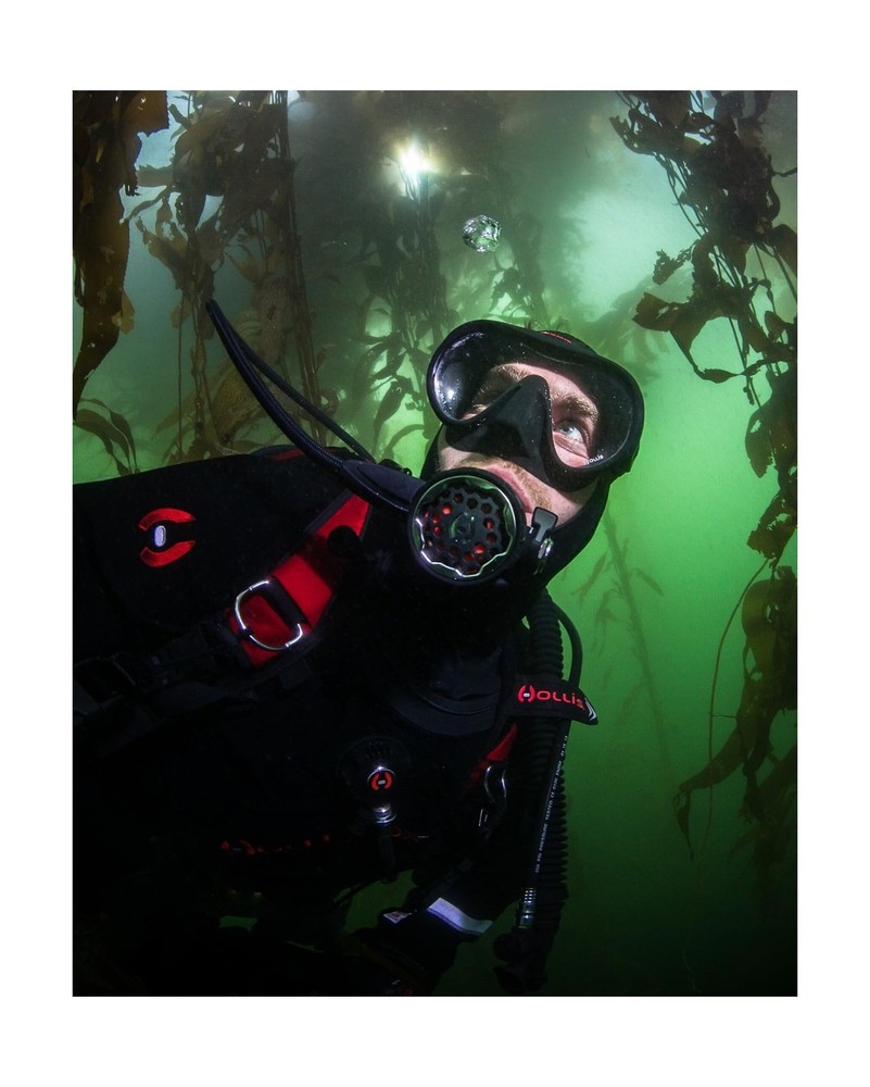 Hollis M1 Frameless Mask