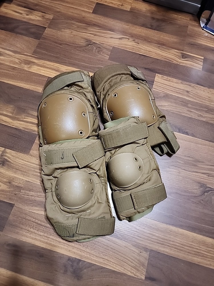 Combat Elbow Pads Medium Coyote Brown w/ Coyote Shell