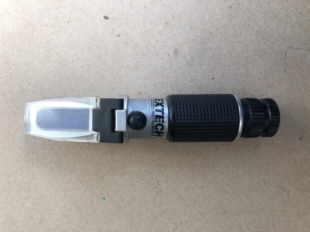 EXTECH Instruments Portable Retractometer RF40