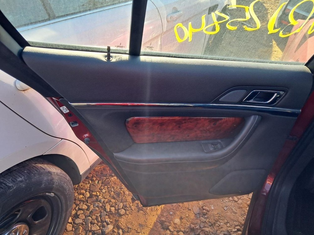 MKS 2014 Glove Box 4837357
