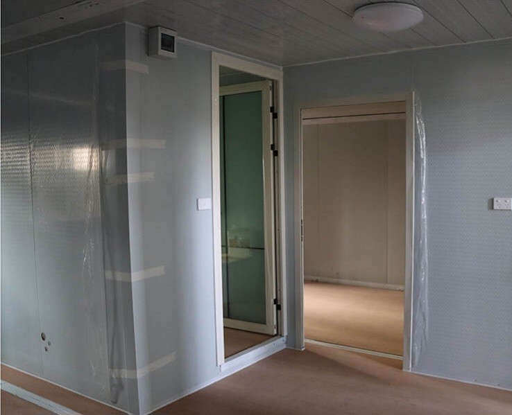 20FT Mobile Expandable Container House EMPTY - BATHROOM INCLUDED