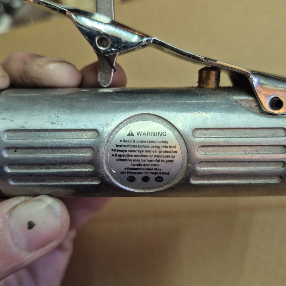 PNEUMATIC 1/4" AIR DIE GRINDER