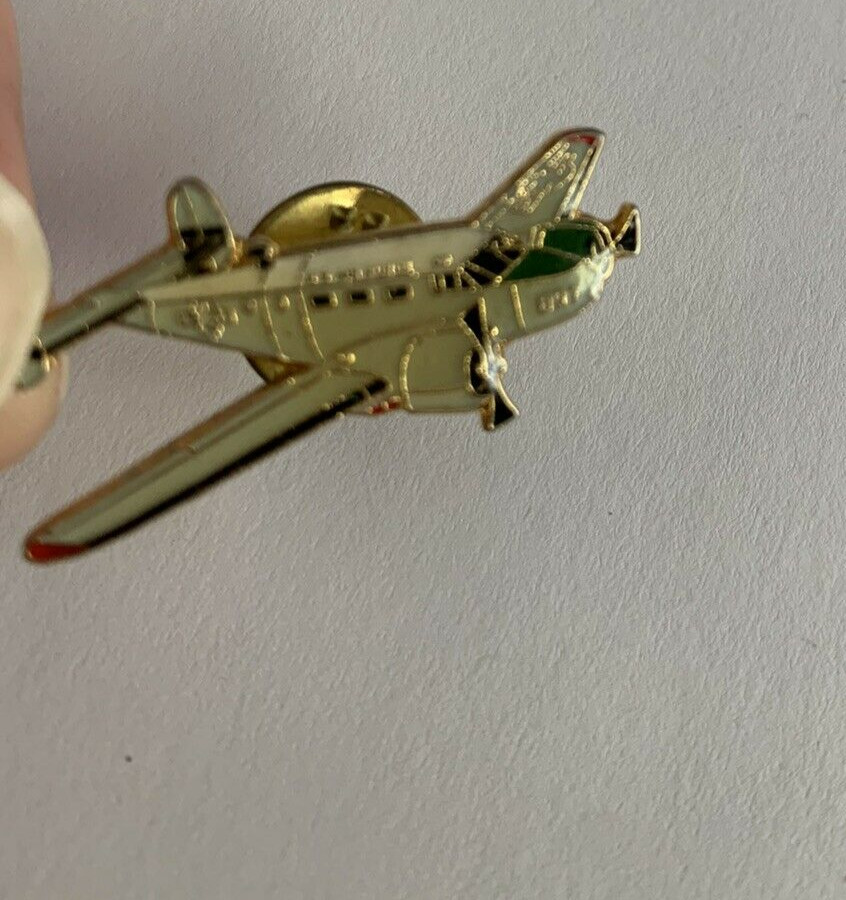 Airplane Hat or Tie Pin