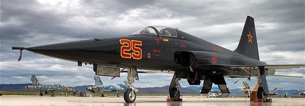 GENERIC TOP GUN FIGHTER WEAPONS SCHOOL RED AGGRESSOR vêlkrö ORIGINAL PATCH: A-4