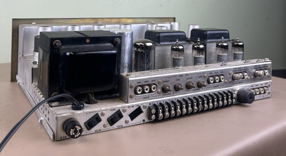 FISHER X-202 STEREO INTEGRATED AMPLIFIER NICE