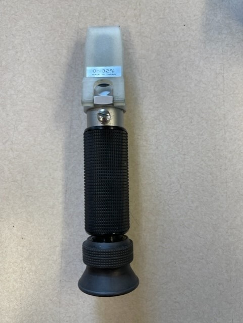 Hand Refractometer REF101 Model 0-32%