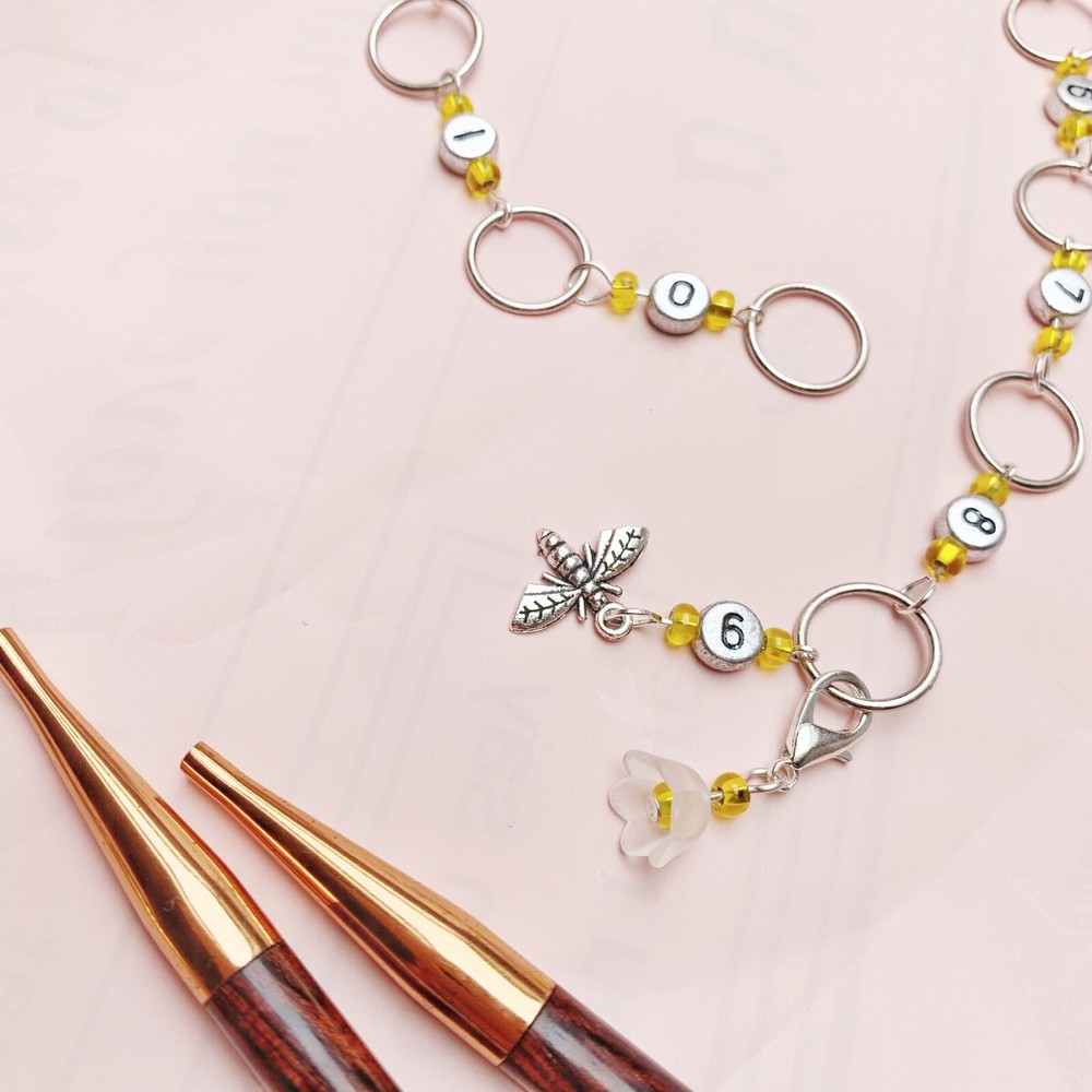 Bee chain row counter for knitting