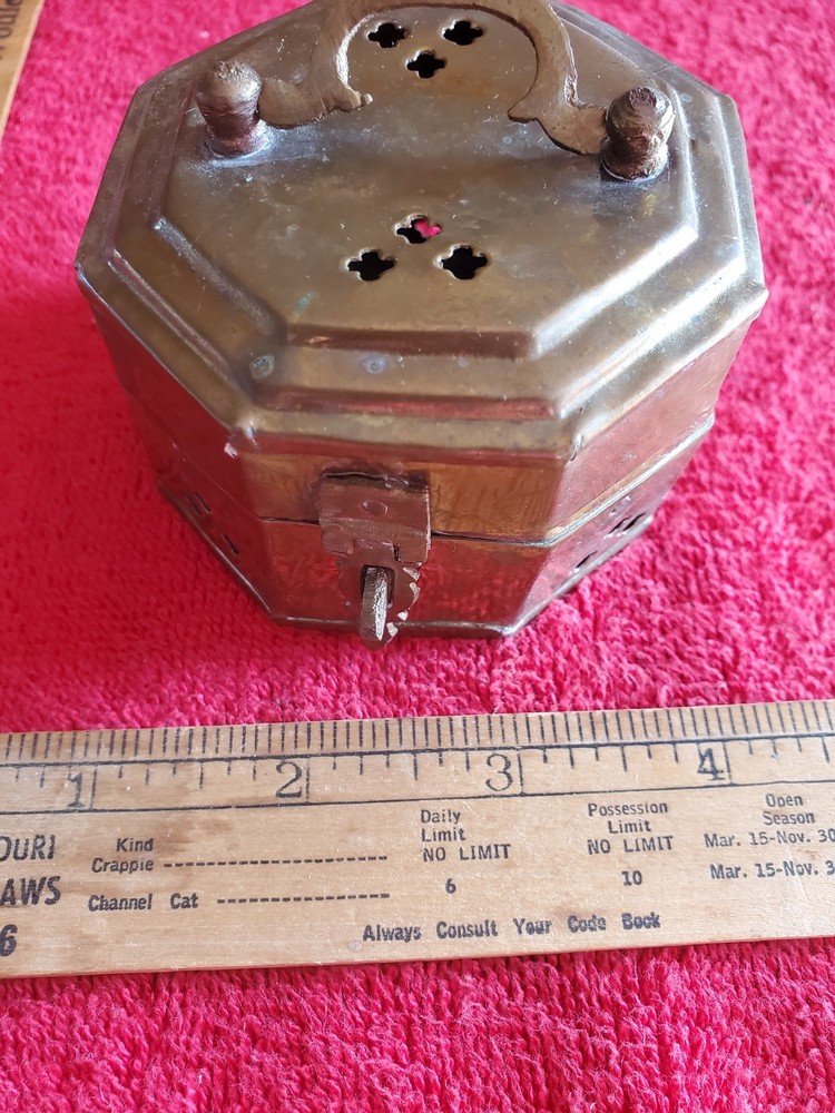 Vtg Cooper Trinket Box.