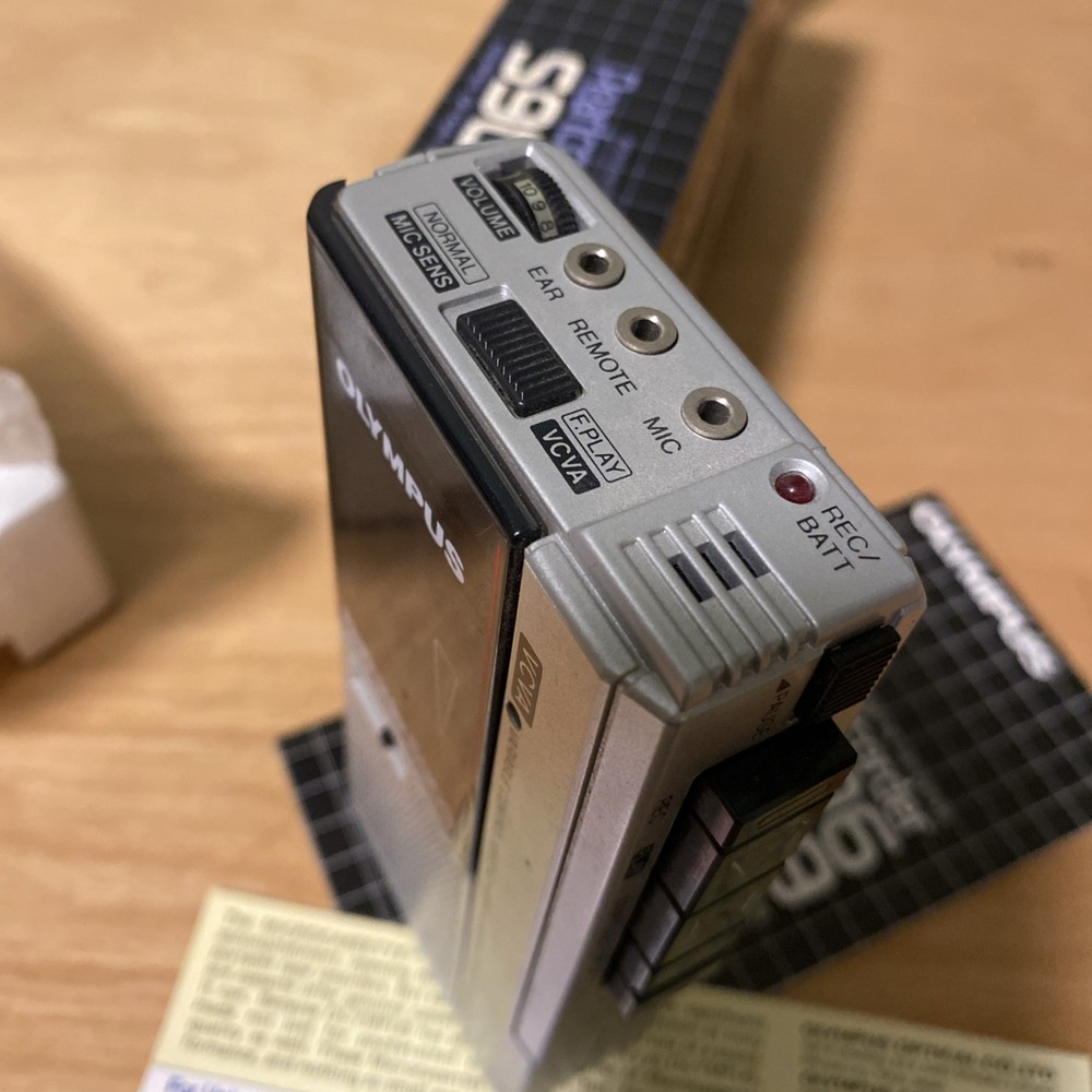 Olympus PearlCorder S909 Microcassette Recorder - In Box Never Used
