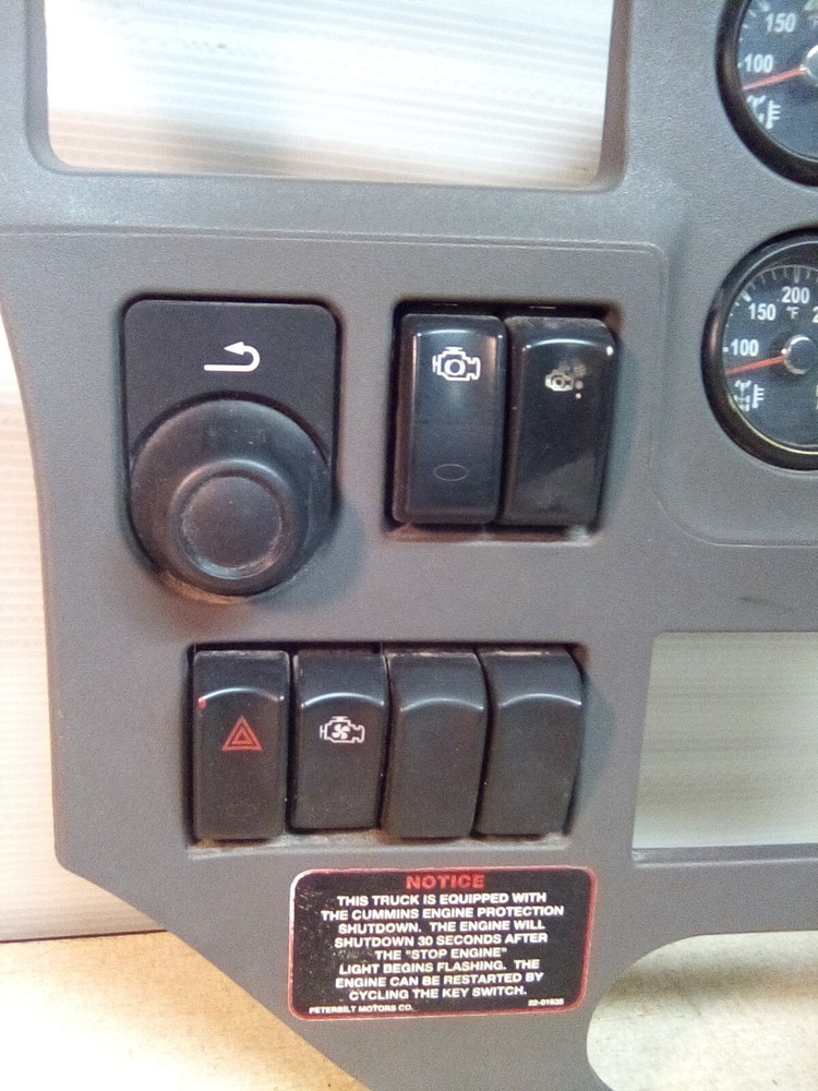Paccar Peterbilt S64-6148-1681611B4 Gauge And Switch Panel, Dash Panel