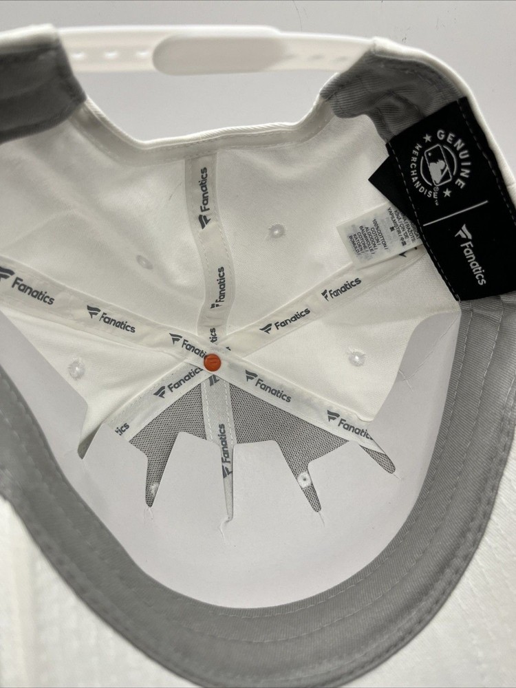 Chicago Cubs Hat Fanatics Adjustable Strapback White MLB Cap NWT