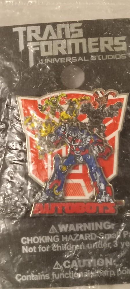 Universal Studios Transformers Autobots Metal Pin in Packaging