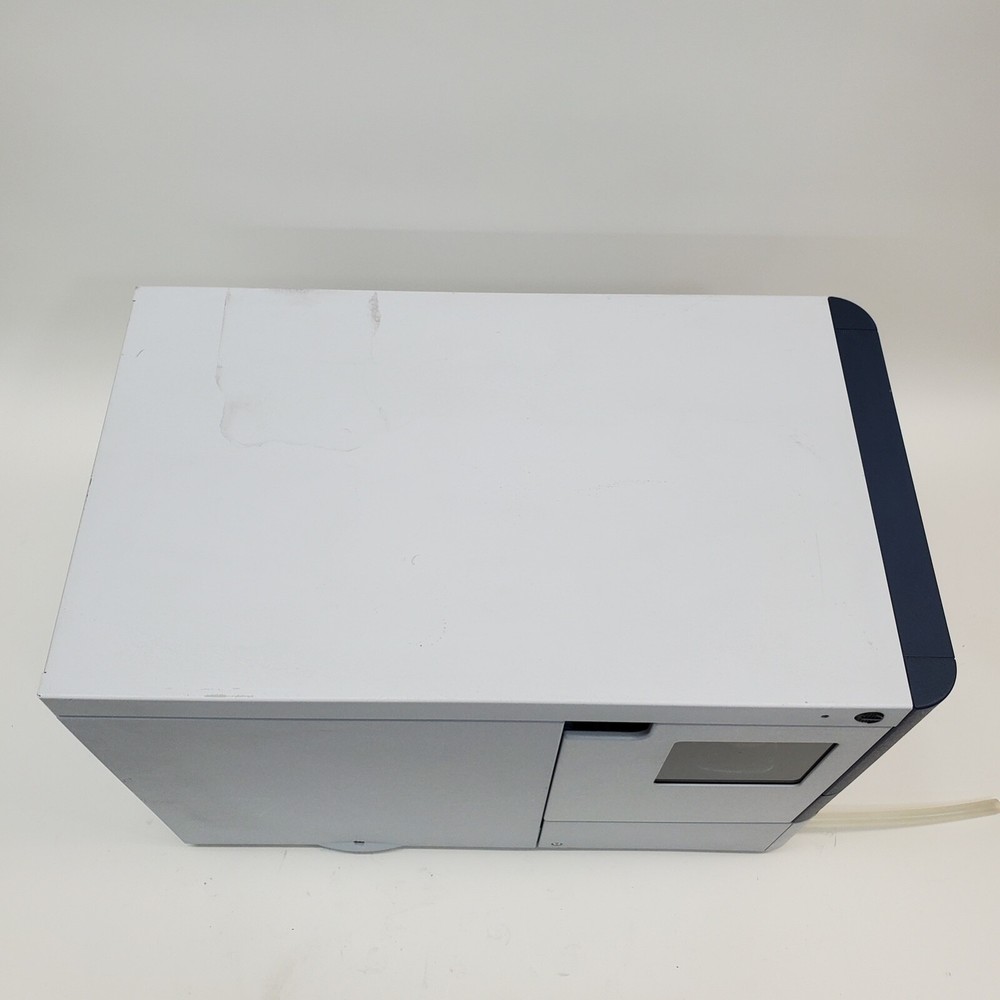 Bruker Holland Spark Autosampler Model 840 Powers On