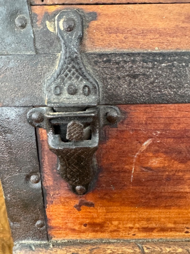 Antique circa 1870-1890 Primitive tool trunk