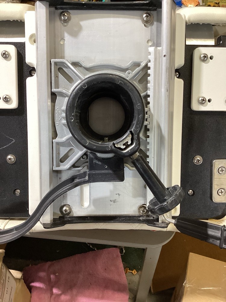 Grady White Command Elite Helm Seat