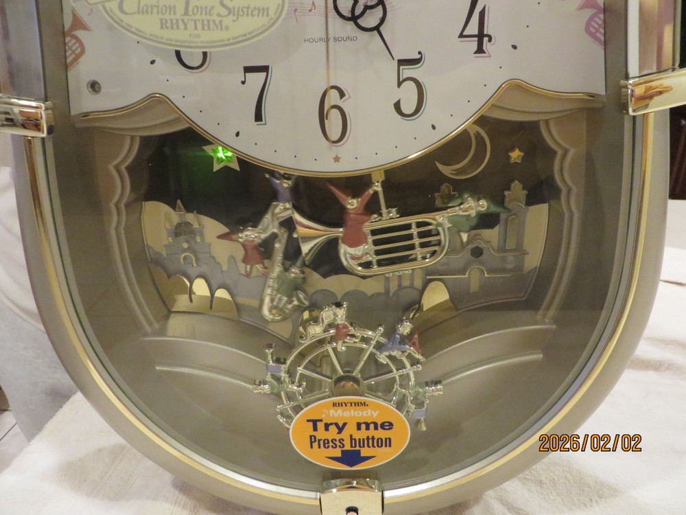 RHYTHM CLOCK - CTS Carnival - NIB