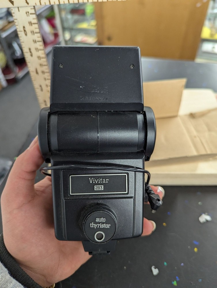 Vivitar 283 Auto Thyristor Electronic Flash With Box Not Tested