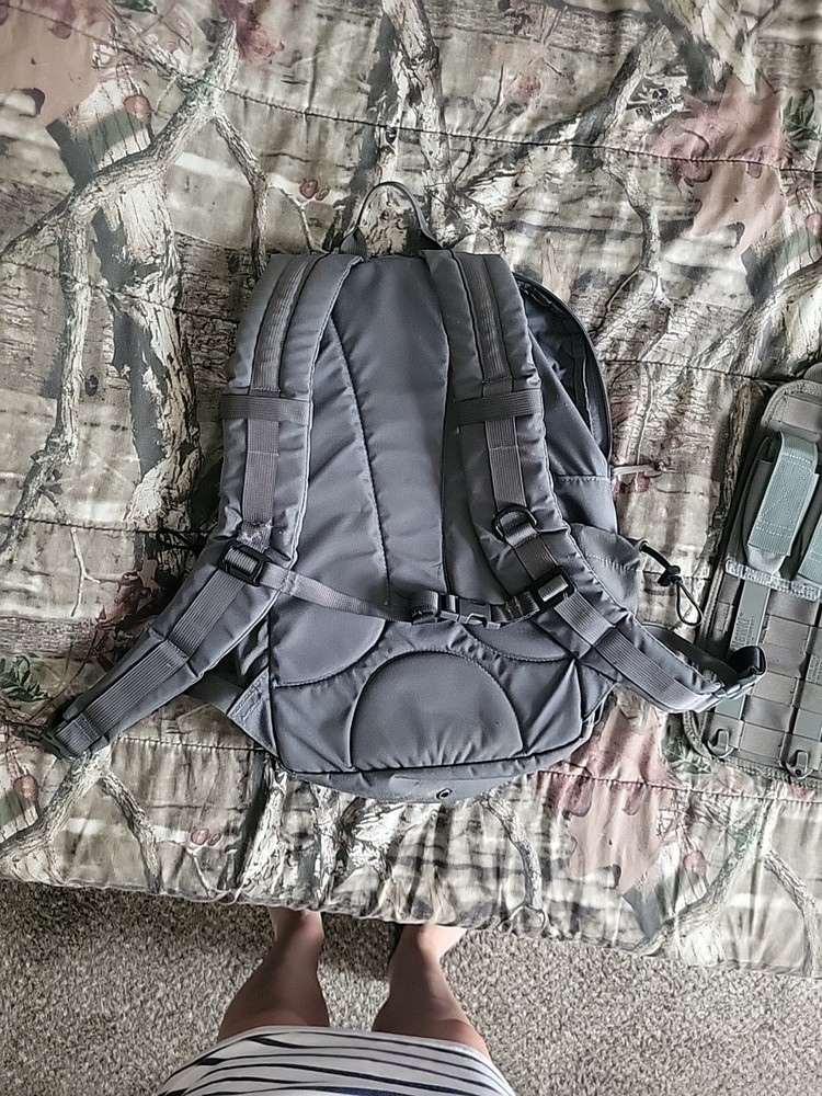 DEVGRU Lbt 14L Low vis Day Pack With Assaulter Insert Placard