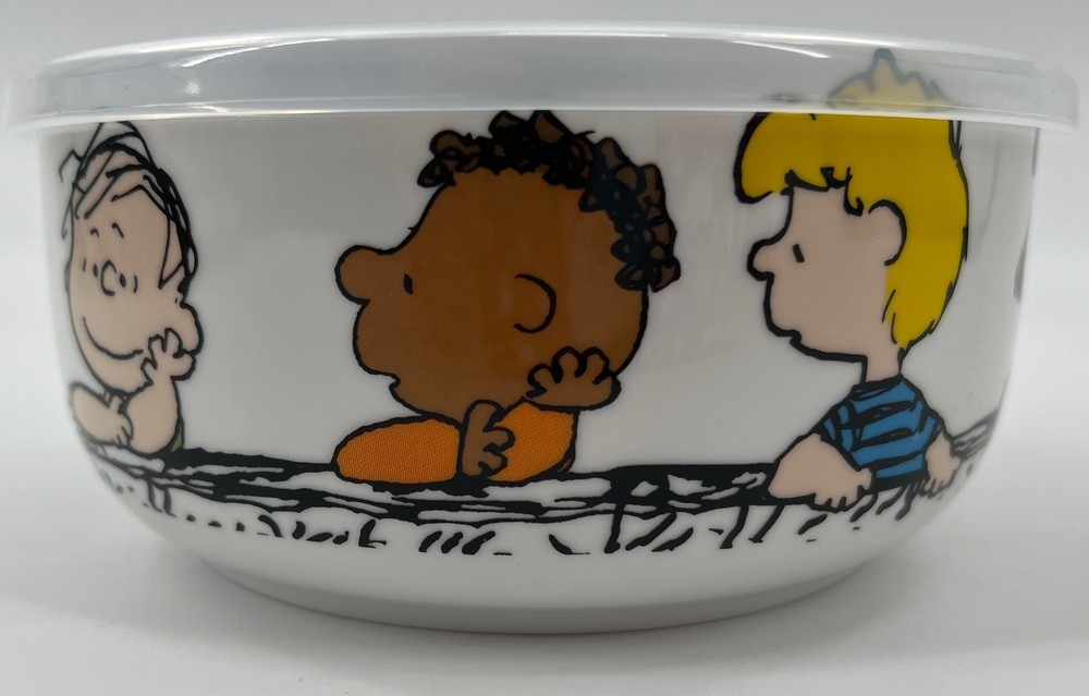 Peanuts Gang Small Food Storage Container - Conversations