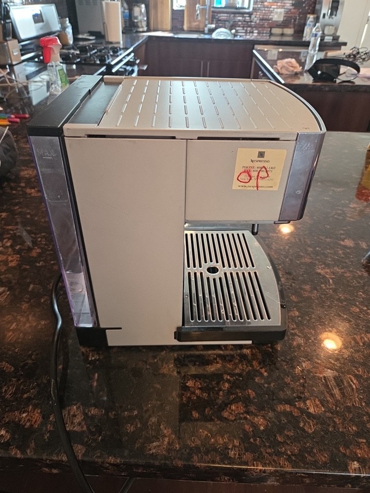 Nespresso D300 Coffee Machine