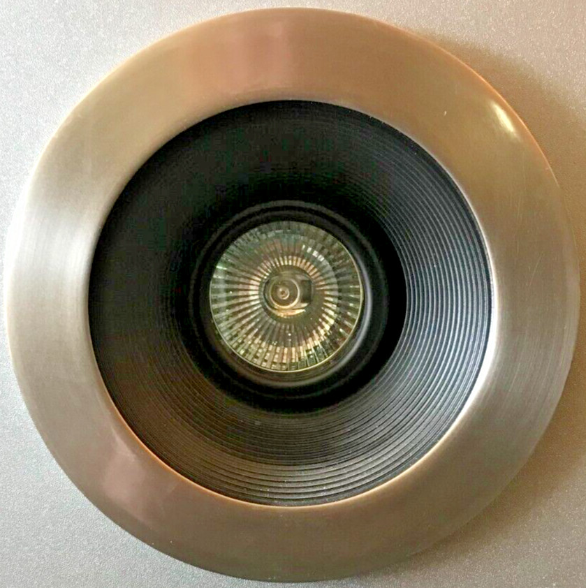 WAC LIGHTING HR-D411-BN/BK LOW VOLTAGE ADJUSTABLE STEP BAFFLE TRIM
