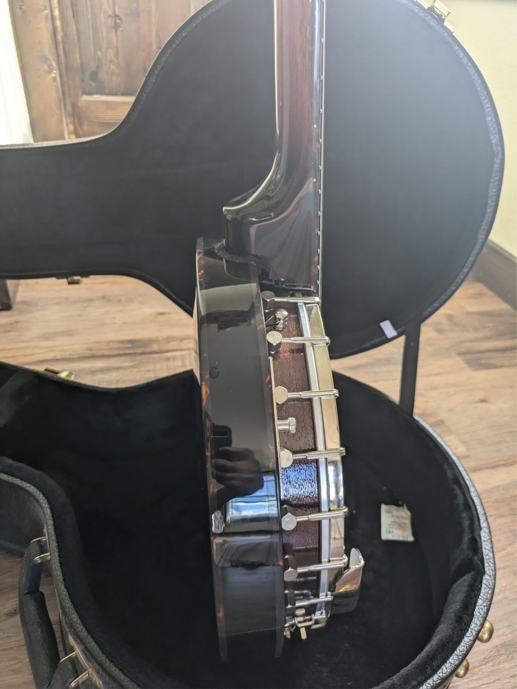 Savannah 5 String Banjo With Free Hardshell Case