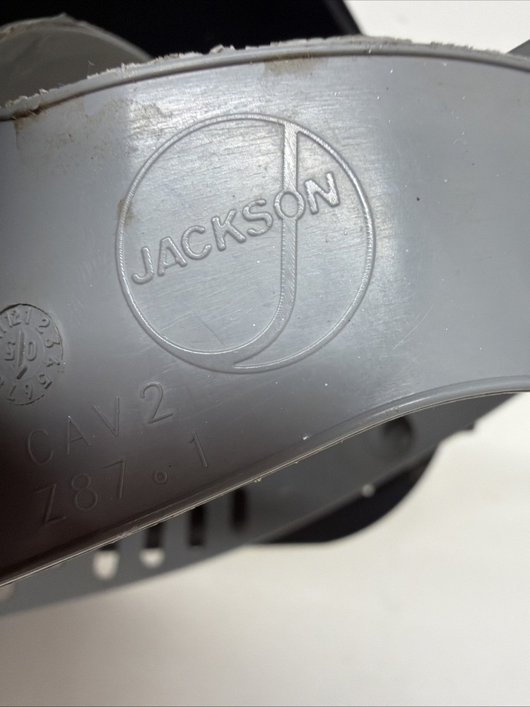 jackson welding helmet auto darkening
