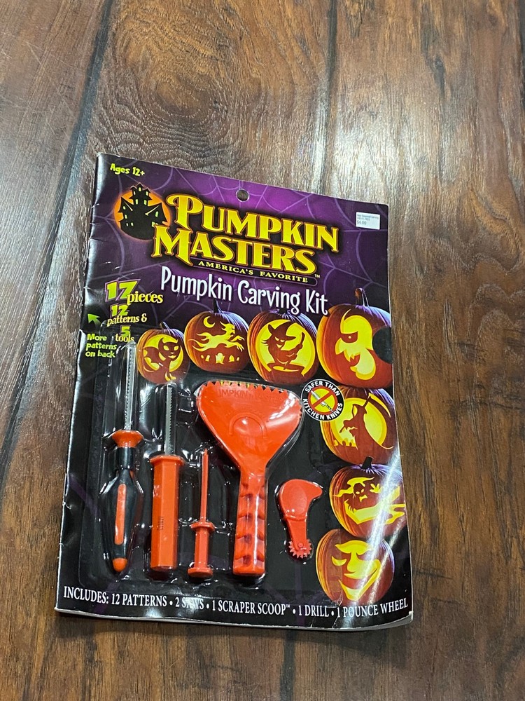 Pumpkin Master Halloween carving kit