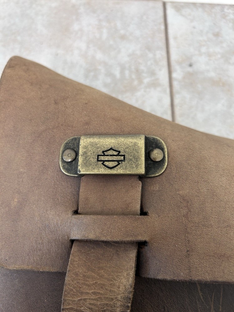 Harley-Davidson Softail Single Sided Swing Arm Bag - Brown 90201568