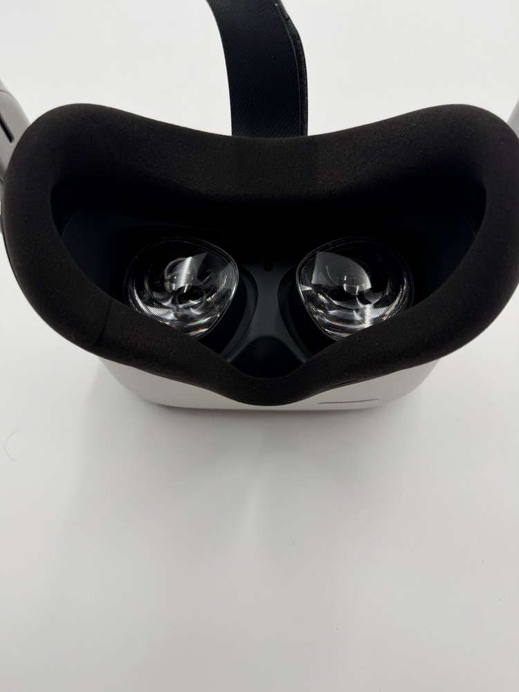 Meta Oculus Quest 2 256GB VR Elite Strap with Battery + Case Tested