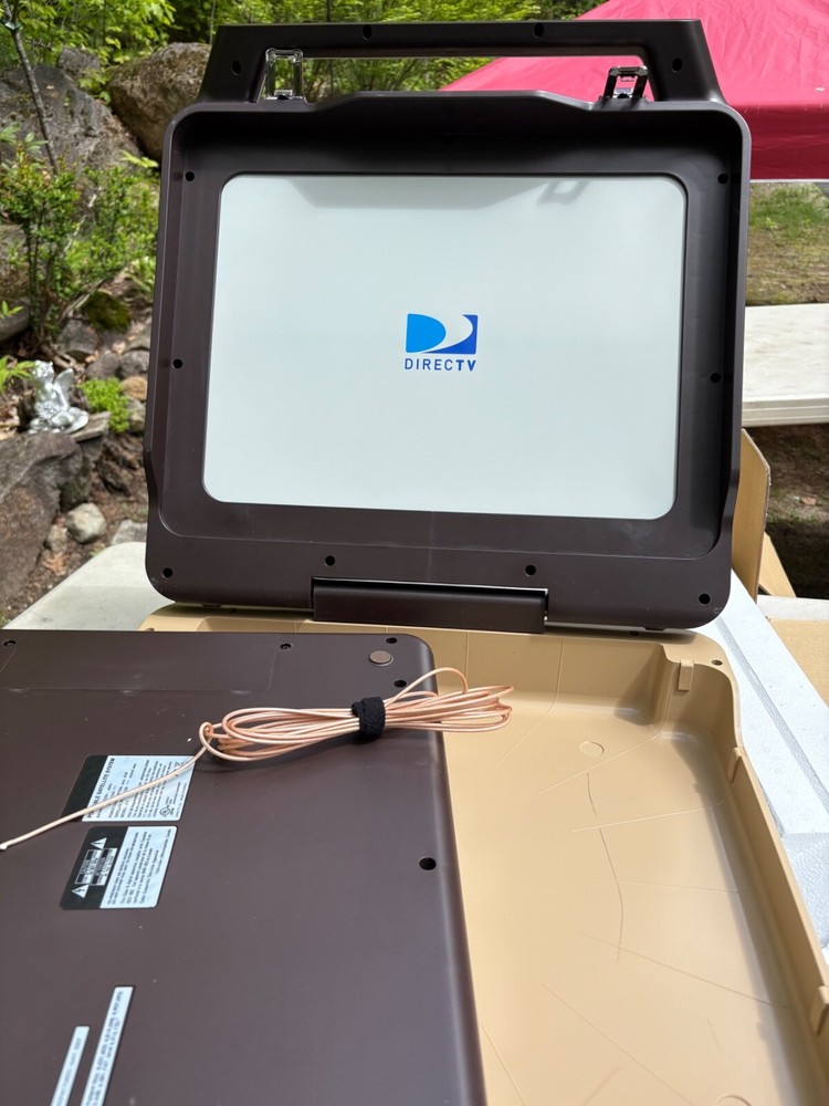 DIRECTV Sat-Go Portable Satellite TV Receiver with 17" LCD Screen Tested
