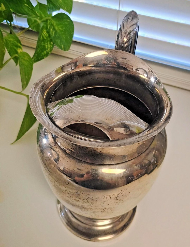 Vintage Oneida Silver-Plated Water Pitcher With Ice Lip