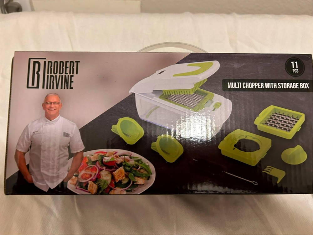 ROBERT IRVINE  MULTI CHOPPER WITH STORAGE BOX  11 PC   NEW
