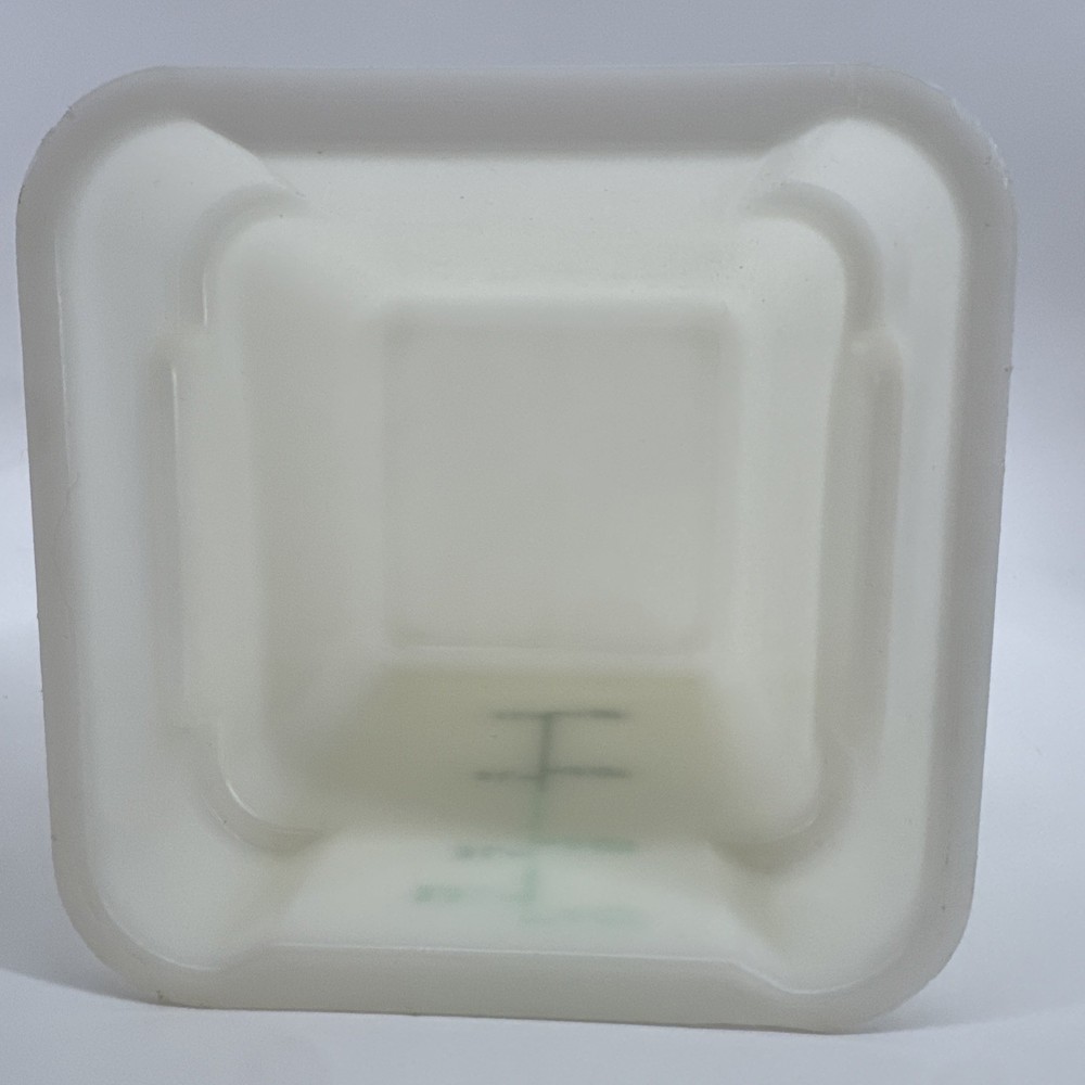 Carlisle 4Qt/3.8L Square Translucent Food Storage Container Stackable