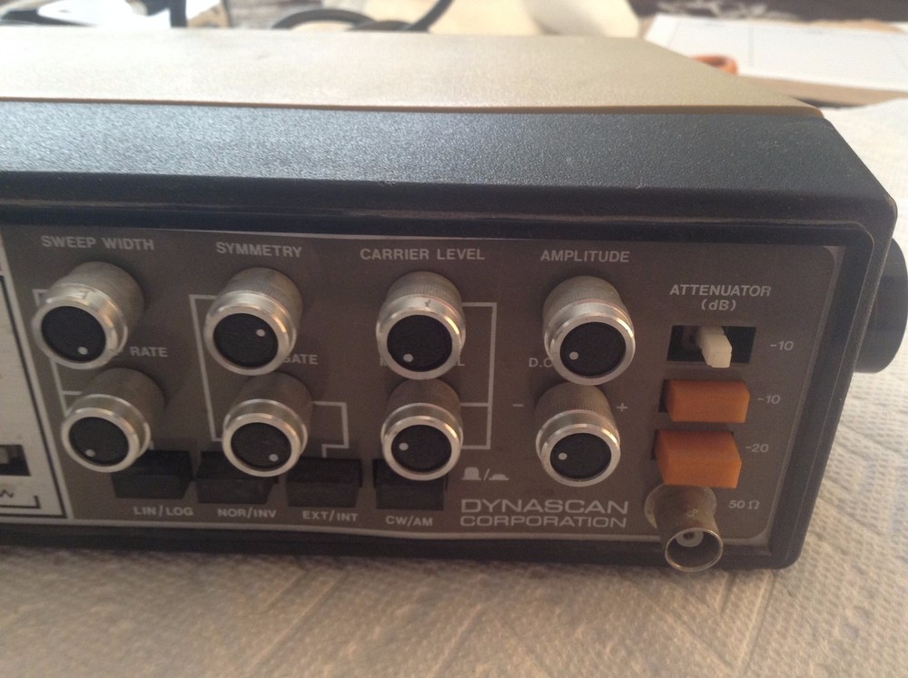 B&K Precision 3020 Sweep Function Generator