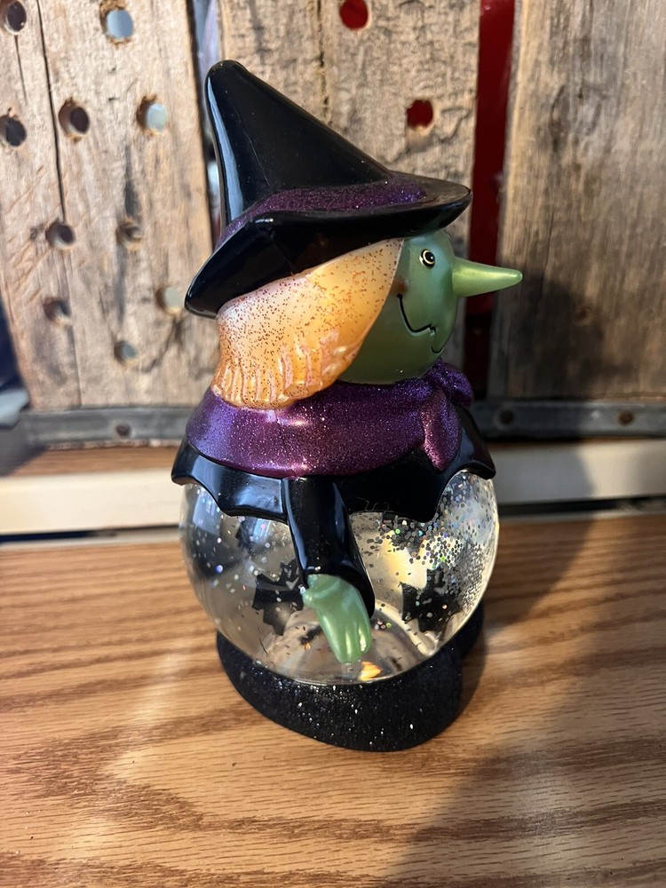 Halloween Witch Snowglobe - Bats Flying Lights Up With Different Colors Untested