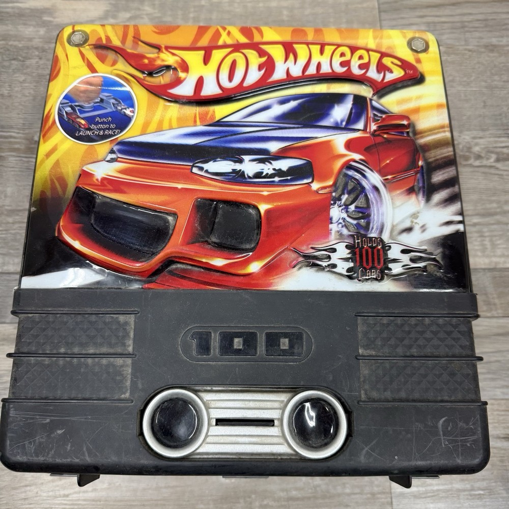 2005 Hot Wheels 100 Car Rolling Carry Case Retractable Handle Missing Launcher.